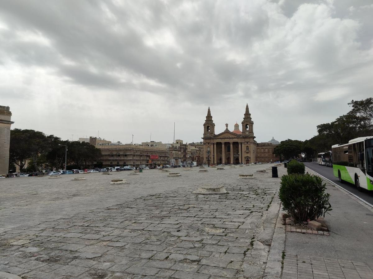 Near Valletta City - Open Views - Ta Tessie Suite In Floriana - Malta ภายนอก รูปภาพ